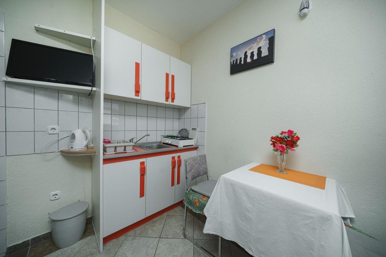 Apartmani Krizanovic Vodice Exterior foto